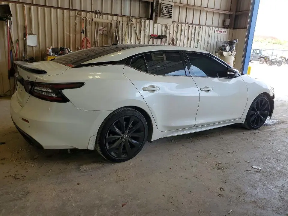 2021 NISSAN MAXIMA SR  