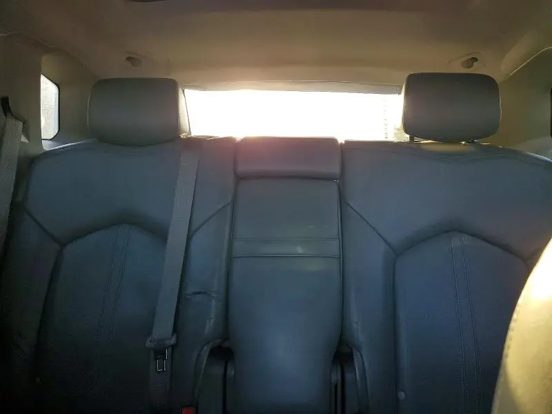 2011 CADILLAC SRX LUXURY COLLECTION  