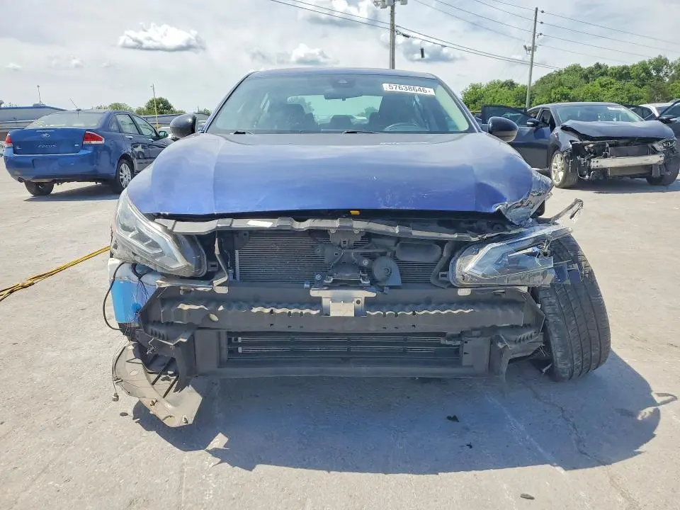 2021 NISSAN ALTIMA SV  