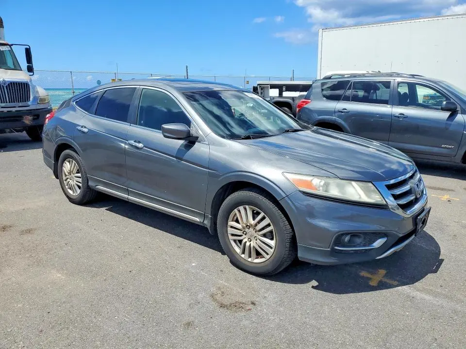 2013 HONDA CROSSTOUR EX  
