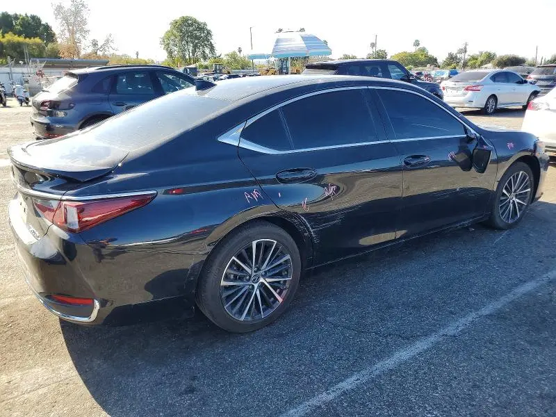 2025 LEXUS ES 300H BASE  