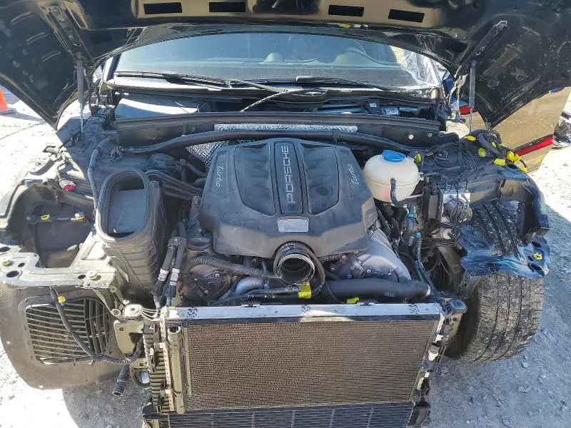 2018 PORSCHE MACAN TURBO  