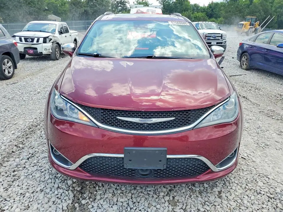 2017 CHRYSLER PACIFICA LIMITED  