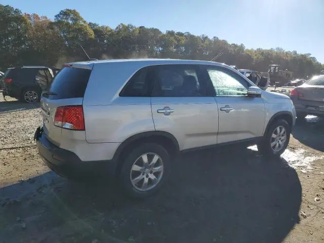 2011 KIA SORENTO BASE  