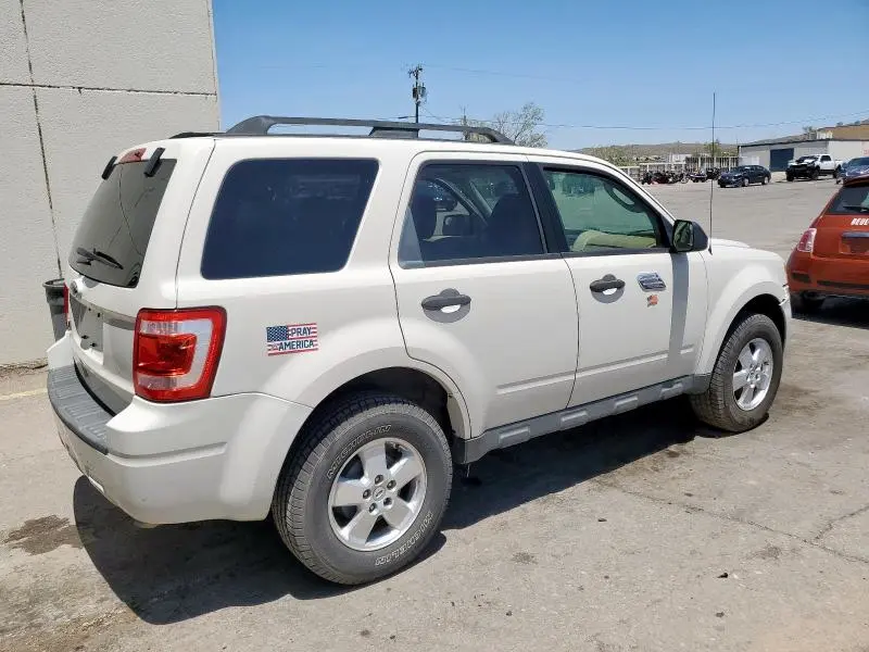2011 FORD ESCAPE XLT  