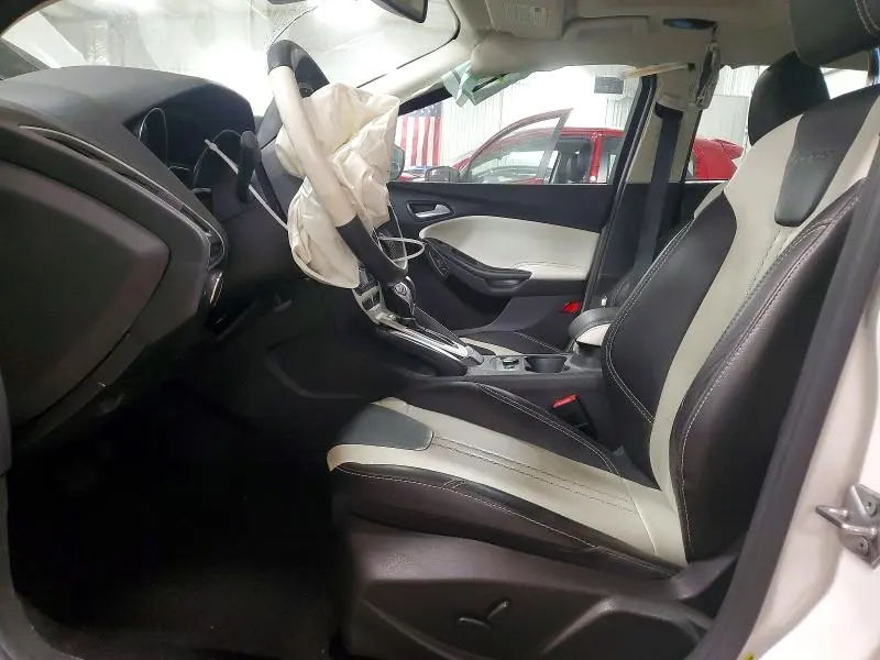2012 FORD FOCUS TITANIUM  