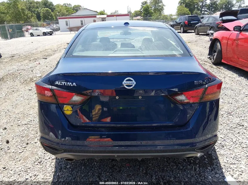 2022 NISSAN ALTIMA SR FWD