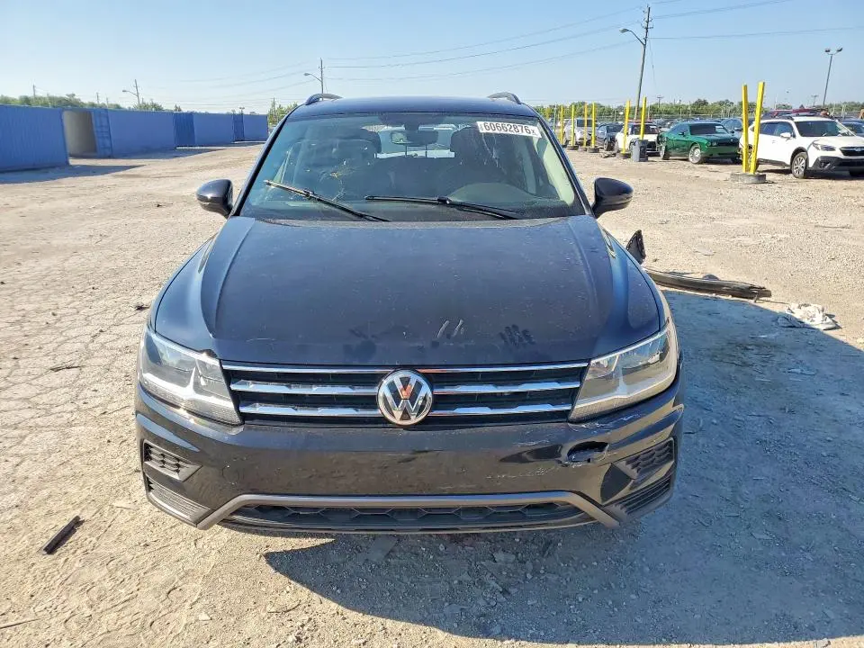 2021 VOLKSWAGEN TIGUAN SE  