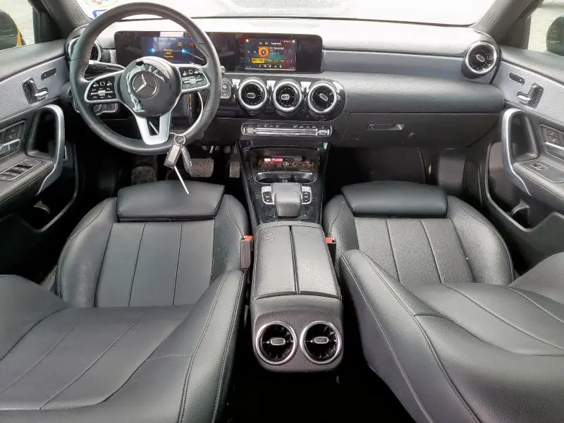 2019 MERCEDES-BENZ A 220  