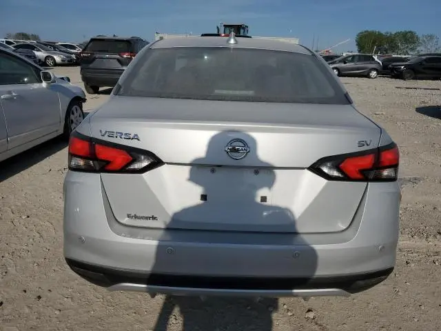 2021 NISSAN VERSA SV  