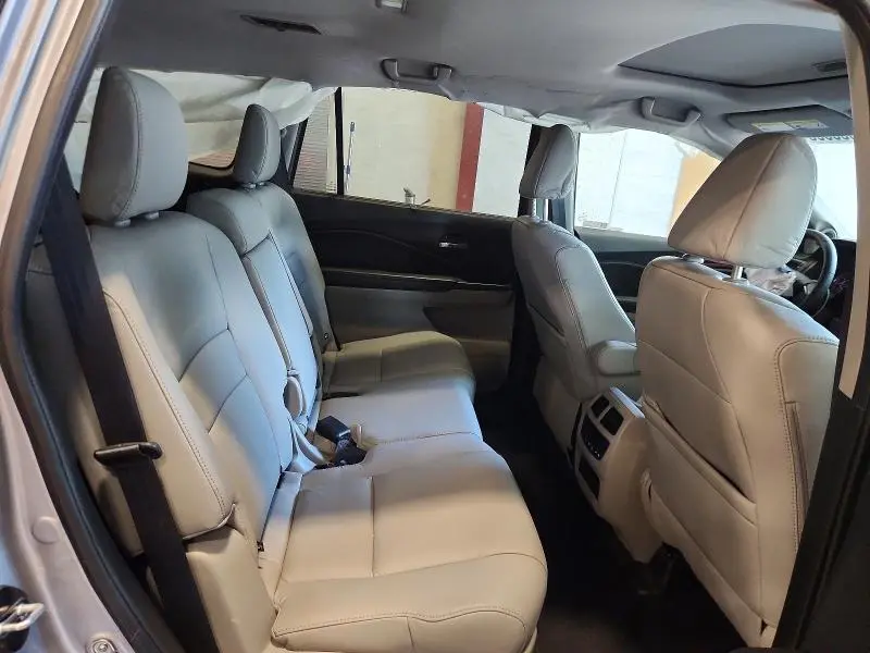 2022 HONDA PILOT SE  