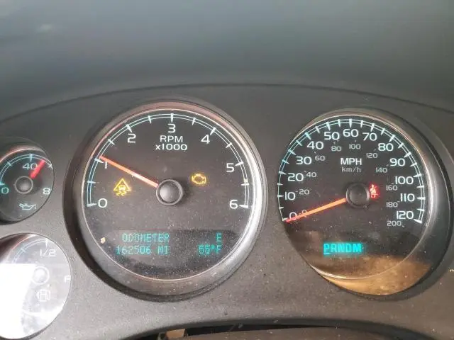 2011 CHEVROLET SUBURBAN K1500 LT  