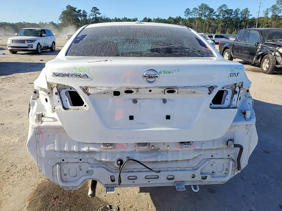 2018 NISSAN SENTRA SV  