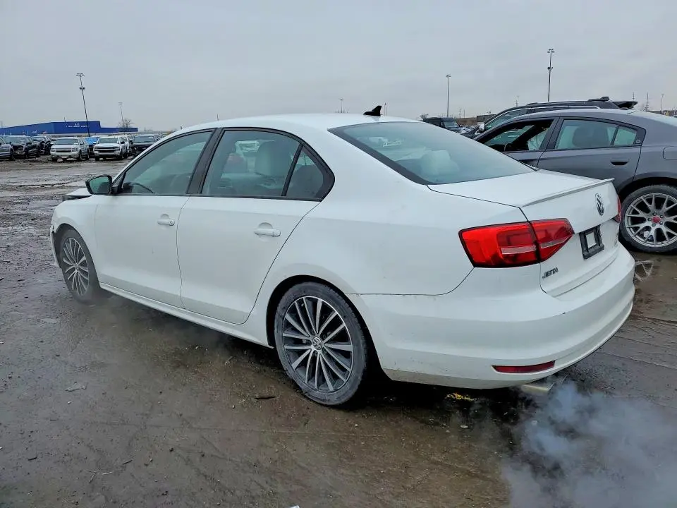 2015 VOLKSWAGEN JETTA SE  