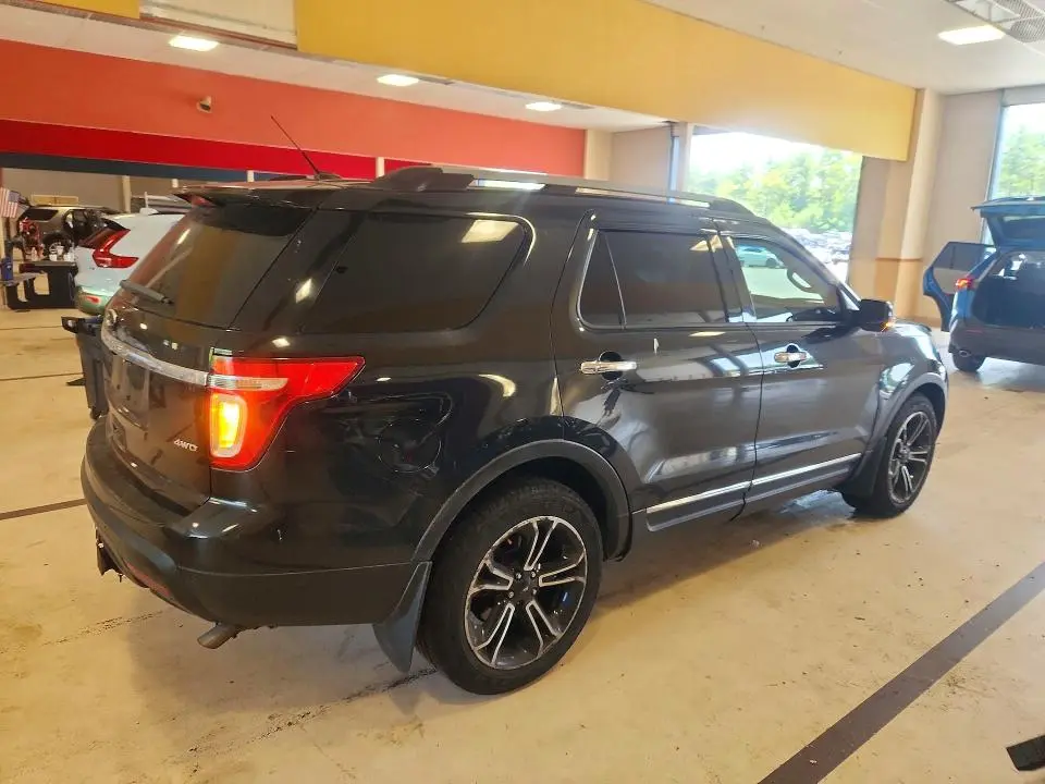 2012 FORD EXPLORER XLT  