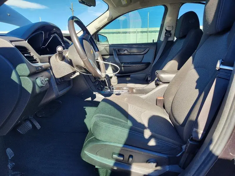 2017 CHEVROLET TRAVERSE LT  