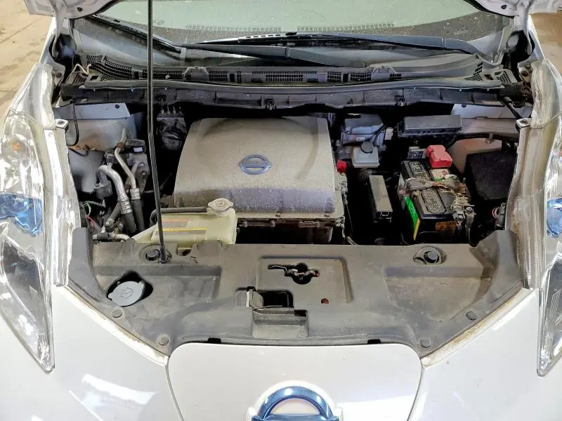 2013 NISSAN LEAF S  