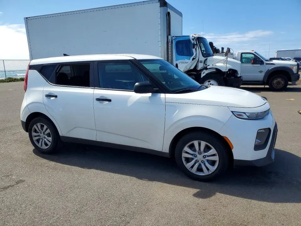 2020 KIA SOUL LX  