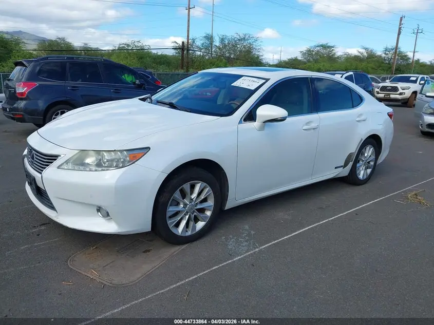 2013 LEXUS ES 300H  