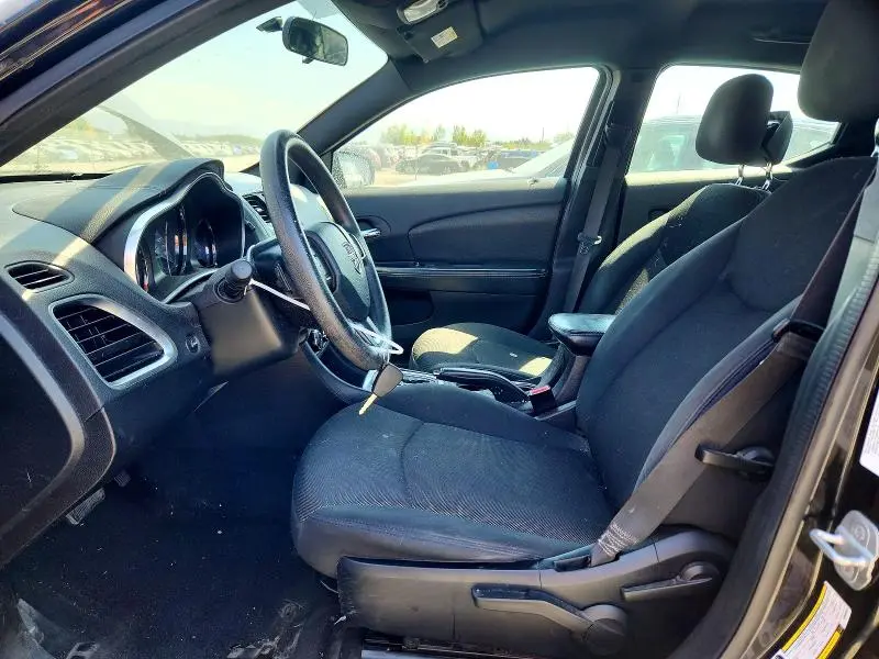 2013 DODGE AVENGER SE  