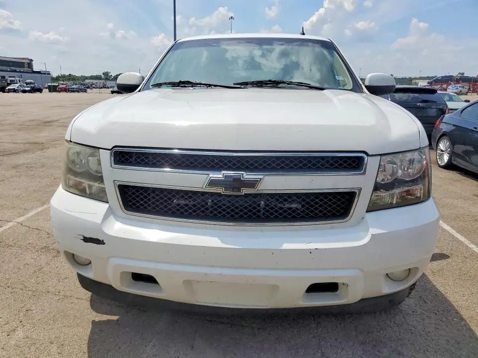 2011 CHEVROLET SUBURBAN C1500 LT  