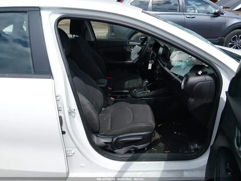 2019 KIA FORTE LXS