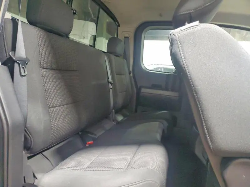 2010 NISSAN TITAN XE  