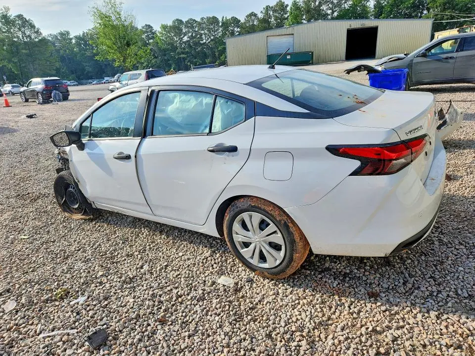 2020 NISSAN VERSA S  