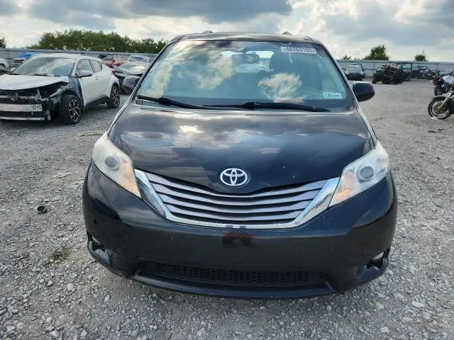 2015 TOYOTA SIENNA XLE  