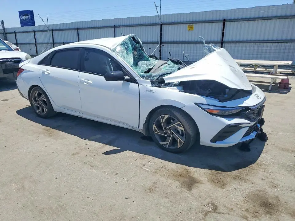 2025 HYUNDAI ELANTRA SEL SPORT  