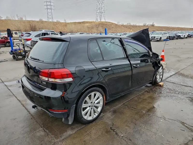 2014 VOLKSWAGEN GOLF   