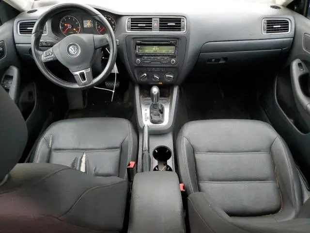 2012 VOLKSWAGEN JETTA SE  