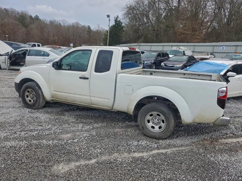 2014 NISSAN FRONTIER S  