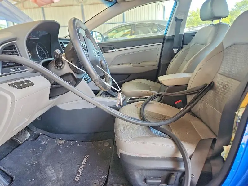 2017 HYUNDAI ELANTRA LIMITED  