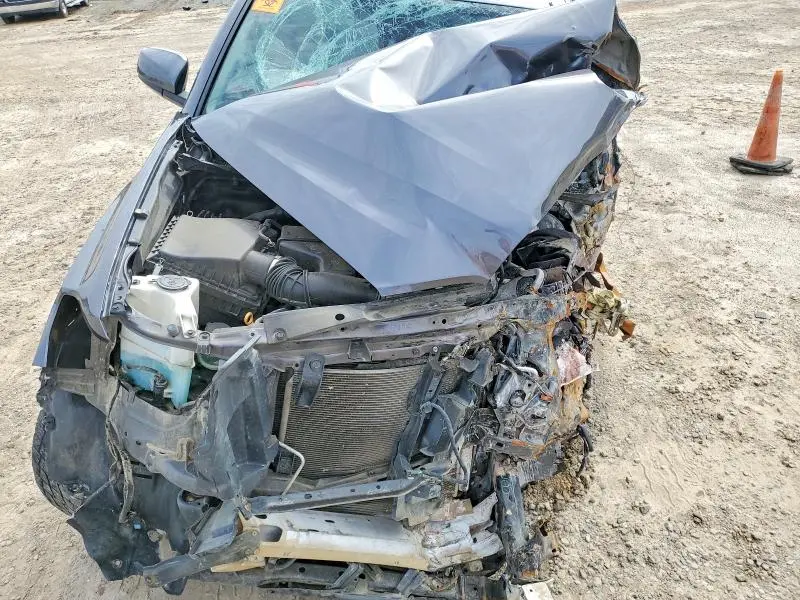 2021 TOYOTA TACOMA SR V6  