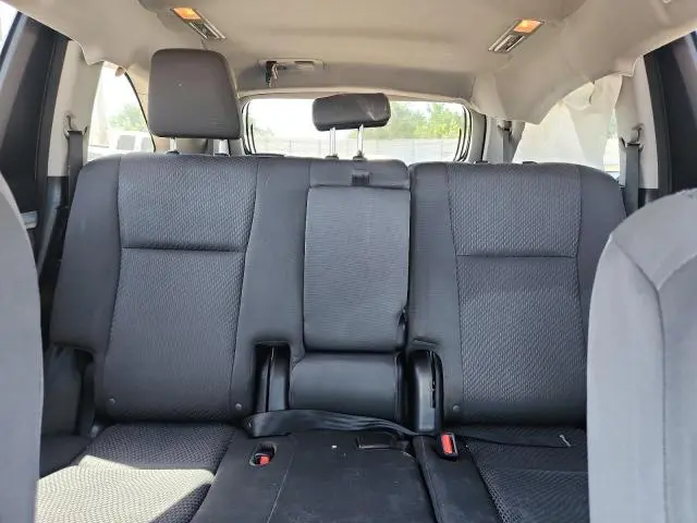 2014 TOYOTA HIGHLANDER LE  