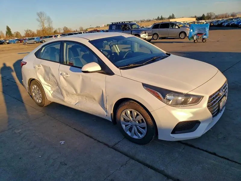 2020 HYUNDAI ACCENT SE  