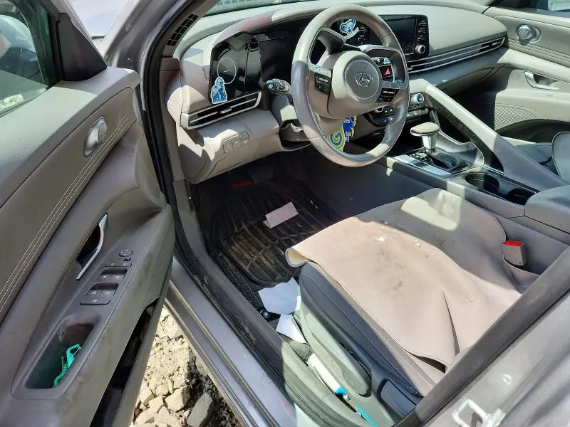 2021 HYUNDAI ELANTRA SEL  