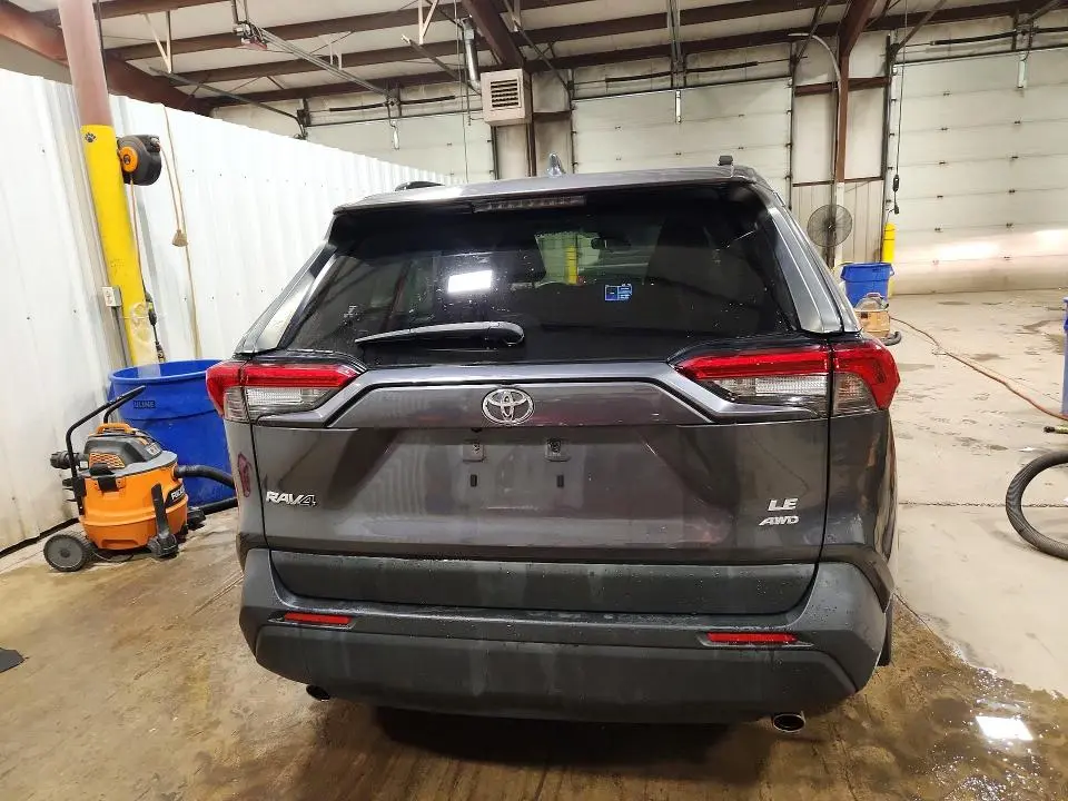 2019 TOYOTA RAV4 LE  