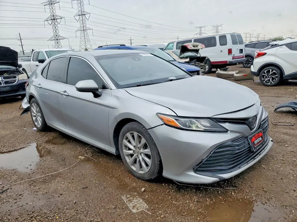 2018 TOYOTA CAMRY LE  
