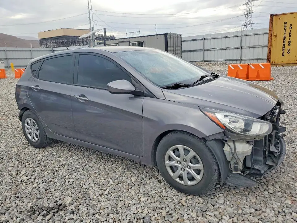 2014 HYUNDAI ACCENT GS  