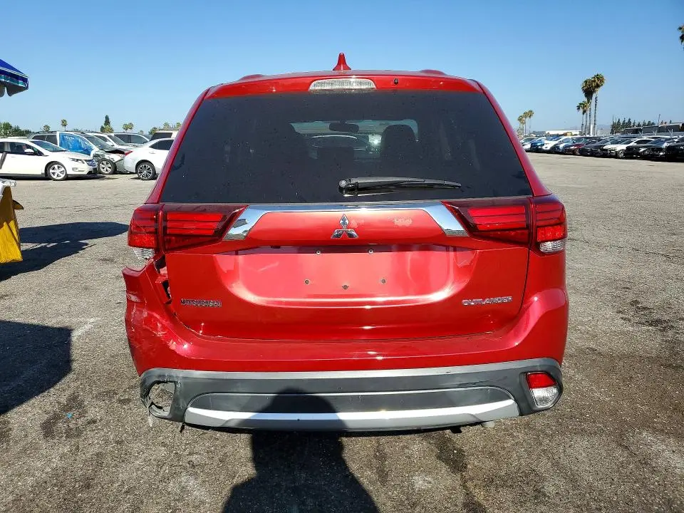 2018 MITSUBISHI OUTLANDER ES  