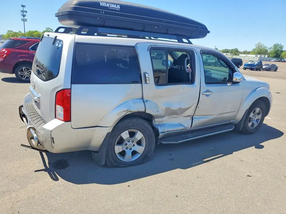 2012 NISSAN PATHFINDER S  