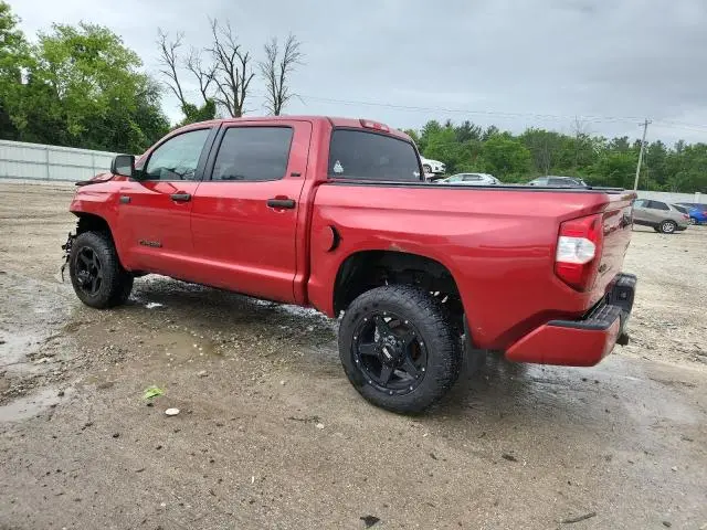 2016 TOYOTA TUNDRA CREWMAX SR5  