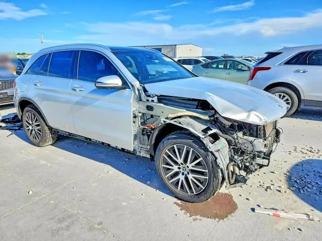 2020 MERCEDES-BENZ GLC 350E  