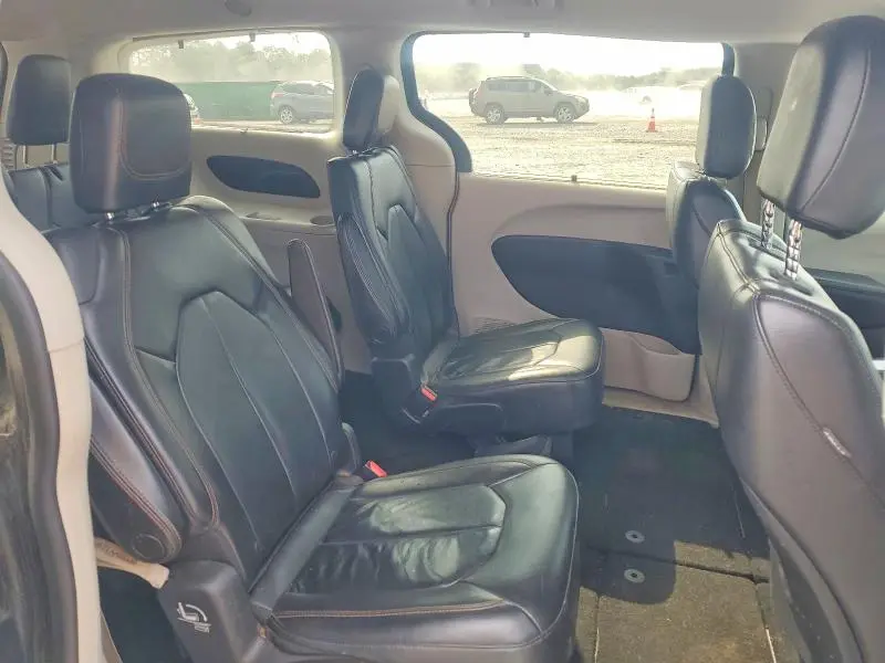 2017 CHRYSLER PACIFICA TOURING L  