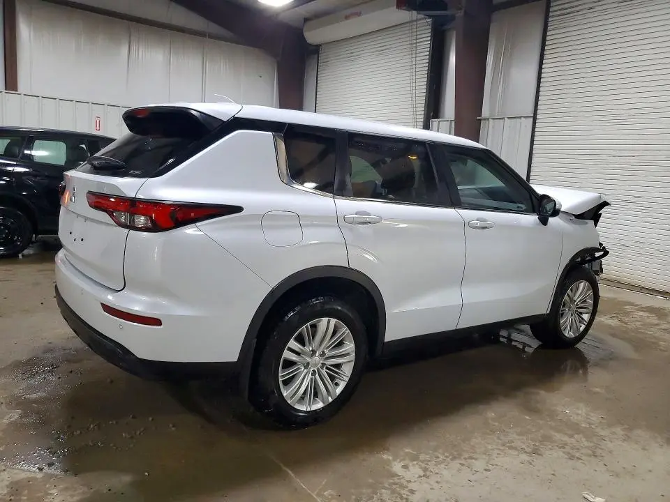2024 MITSUBISHI OUTLANDER ES  