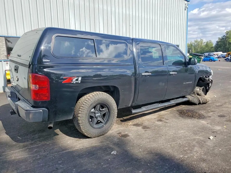 2011 CHEVROLET SILVERADO K1500 LT  
