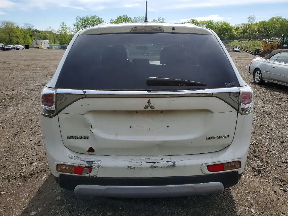 2015 MITSUBISHI OUTLANDER SE  