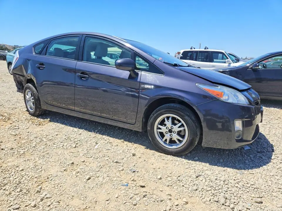 2010 TOYOTA PRIUS II  